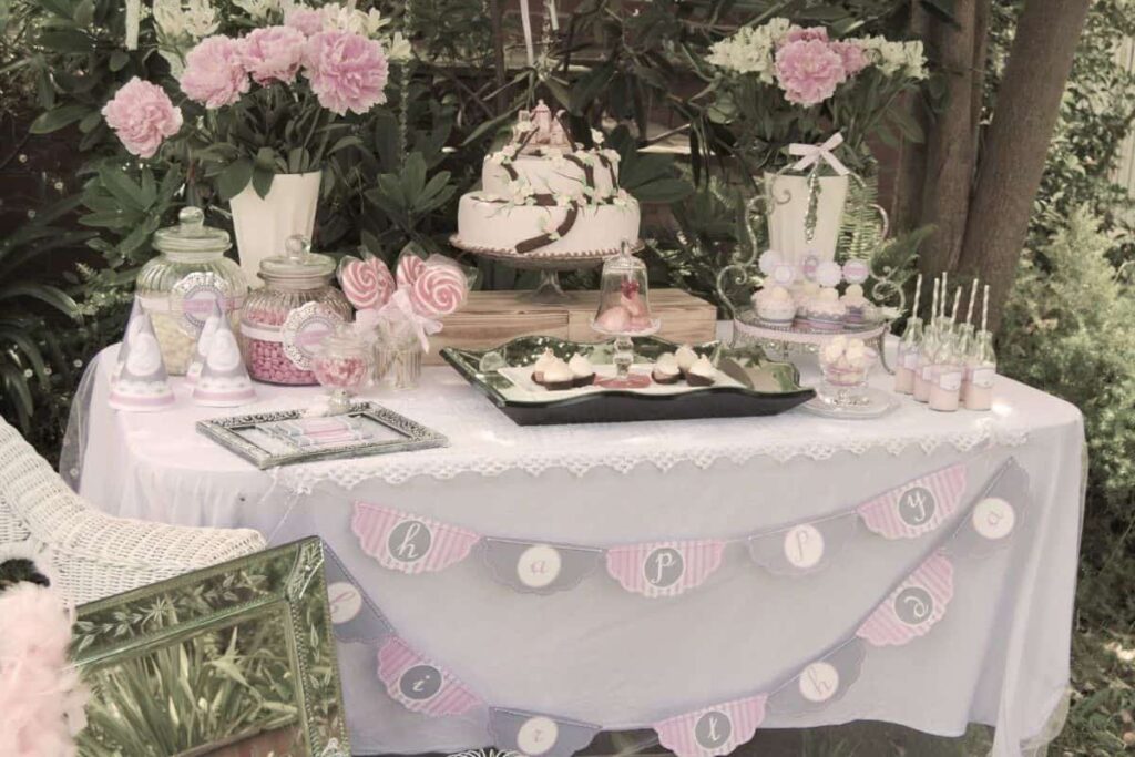 vintage-tea-party-theme